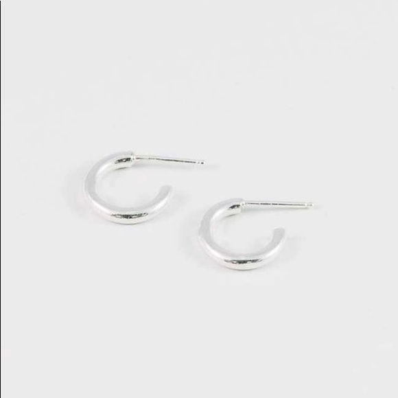 Wolf Circus Hoop Earring in Sterling Silver - Picture 2 of 2